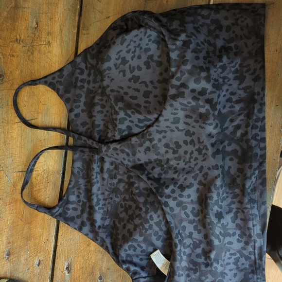 Long line crop top/sports bra - Picture 3 of 3